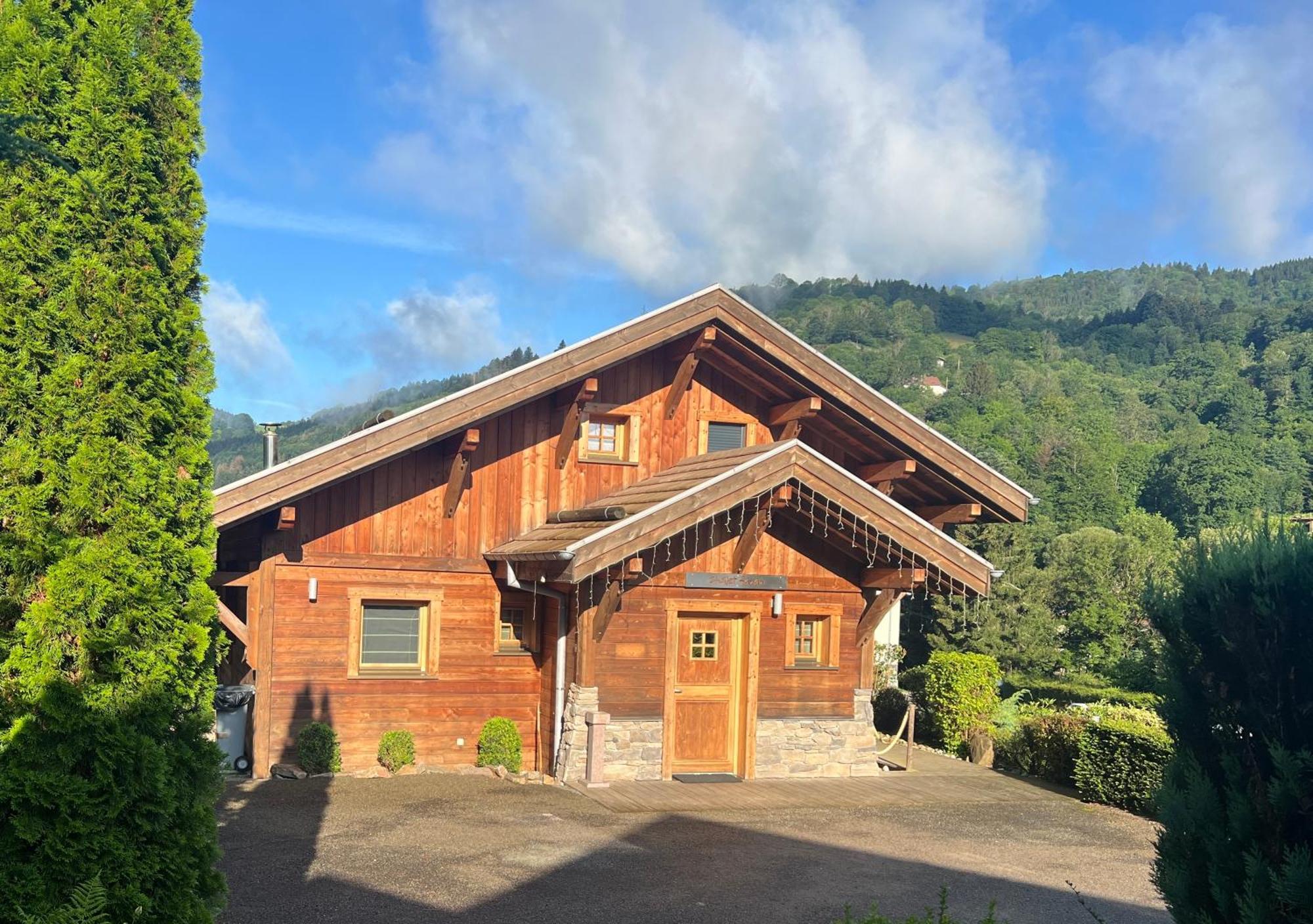 Hôtel Les Chatelminés La Bresse Exterior foto